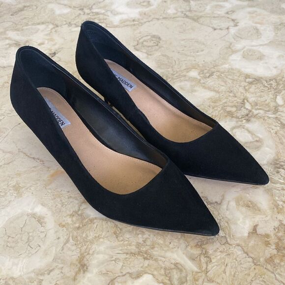 Steve Madden Sabrinah Sleek Black Suede Leather Kitten Heel Pointed Toe Pumps - Picture 2 of 12